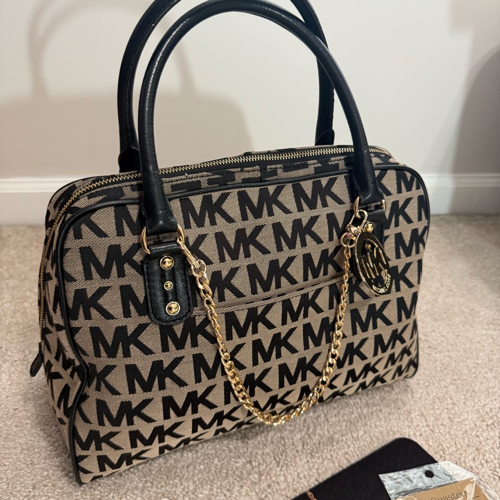 Michael Kors Veronica Monogram Canvas & Leather Dome Satchel - Picture 13 of 13